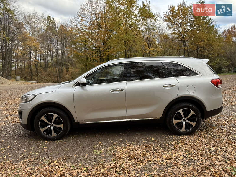 Позашляховик / Кросовер Kia Sorento 2016 в Стрию