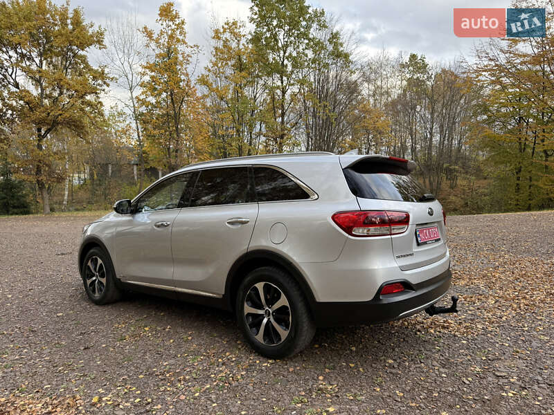 Позашляховик / Кросовер Kia Sorento 2016 в Стрию