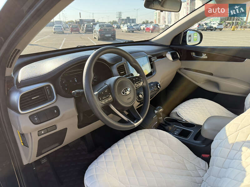 Позашляховик / Кросовер Kia Sorento 2015 в Одесі фото 6 Позашляховик / Кросовер Kia Sorento 2015 в Одесі