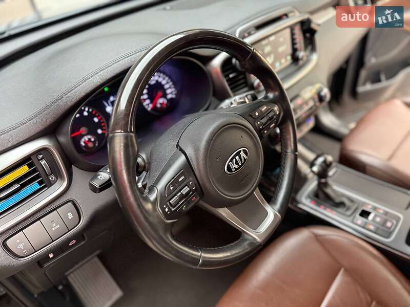Внедорожник / Кроссовер Kia Sorento 2017 в Киеве