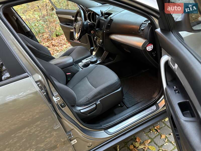 Позашляховик / Кросовер Kia Sorento 2011 в Львові фото 90 Позашляховик / Кросовер Kia Sorento 2011 в Львові