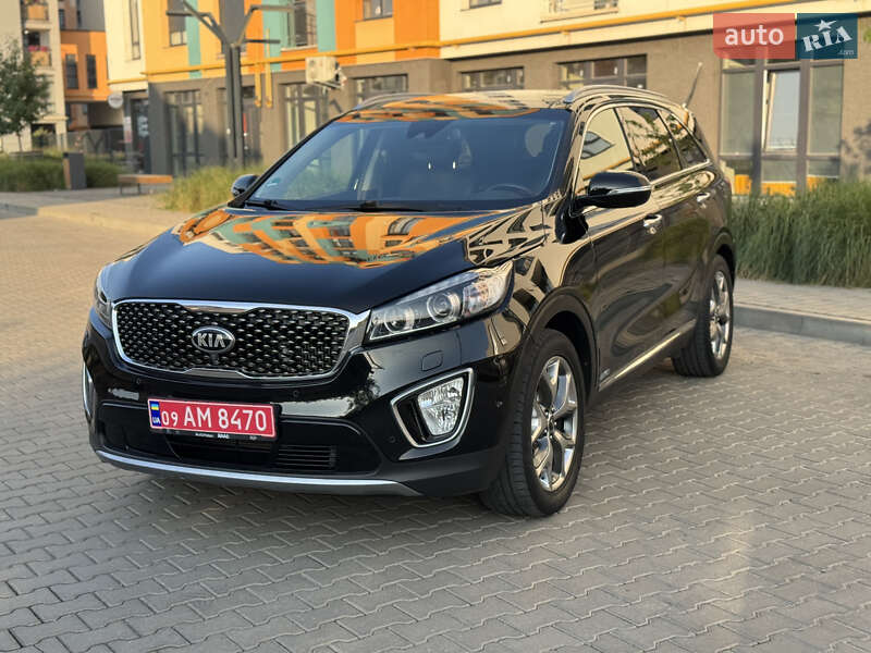 Позашляховик / Кросовер Kia Sorento 2015 в  фото Позашляховик / Кросовер Kia Sorento 2015 в