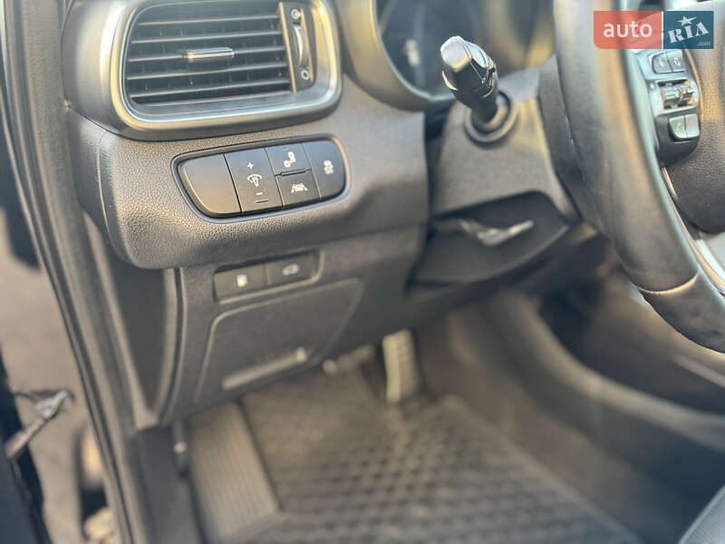 Внедорожник / Кроссовер Kia Sorento 2015 в Ивано-Франковске