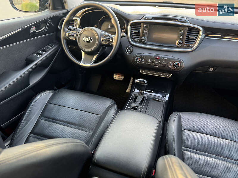 Внедорожник / Кроссовер Kia Sorento 2015 в Ивано-Франковске