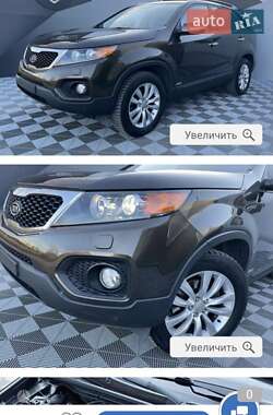 Позашляховик / Кросовер Kia Sorento 2010 в 
