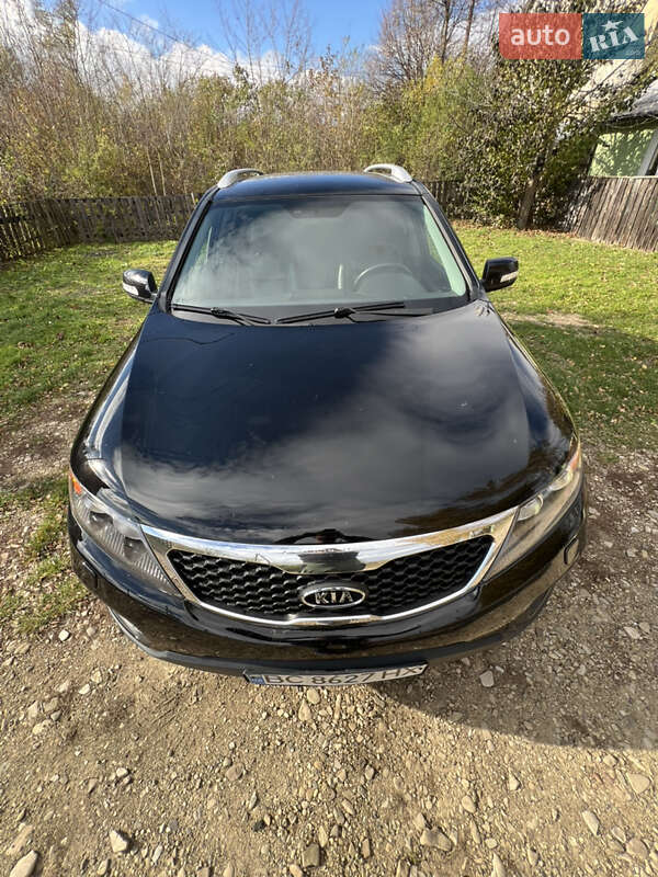 Позашляховик / Кросовер Kia Sorento 2010 в Старому Самборі