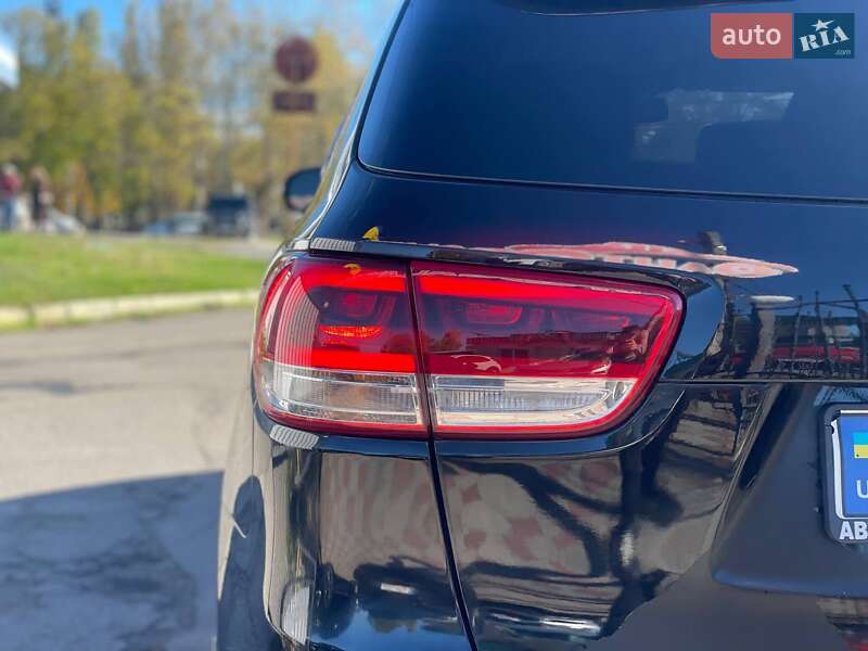 Внедорожник / Кроссовер Kia Sorento 2015 в Николаеве фото 7 Внедорожник / Кроссовер Kia Sorento 2015 в Николаеве
