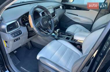 Позашляховик / Кросовер Kia Sorento 2015 в  фото 24 Позашляховик / Кросовер Kia Sorento 2015 в
