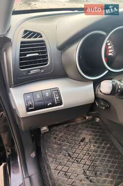 Позашляховик / Кросовер Kia Sorento 2009 в  фото 8 Позашляховик / Кросовер Kia Sorento 2009 в