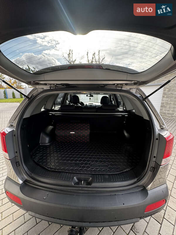 Внедорожник / Кроссовер Kia Sorento 2009 в Ровно