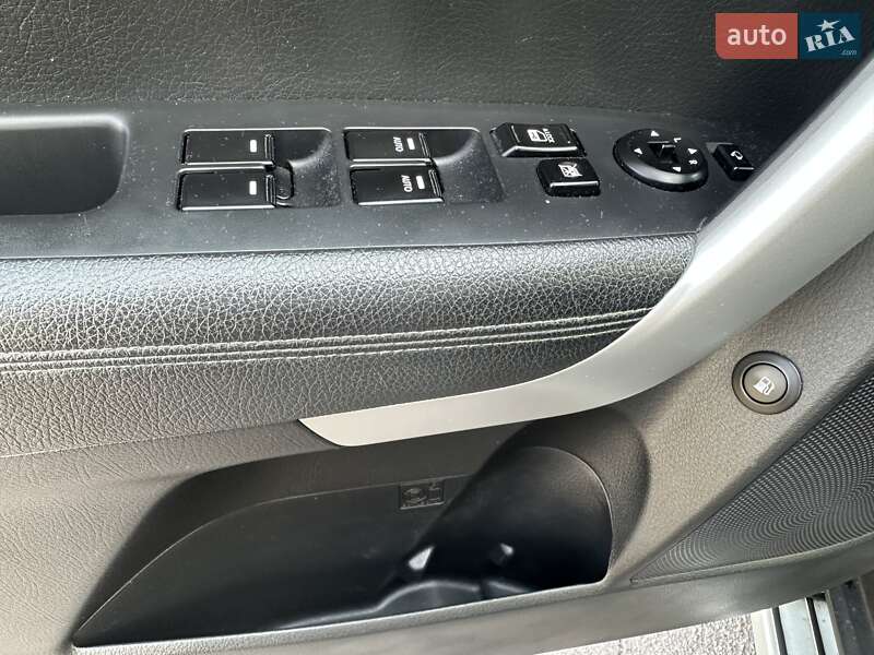 Внедорожник / Кроссовер Kia Sorento 2010 в Татарове фото 15 Внедорожник / Кроссовер Kia Sorento 2010 в Татарове