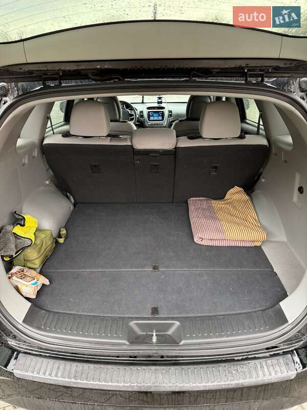 Внедорожник / Кроссовер Kia Sorento 2014 в Киеве