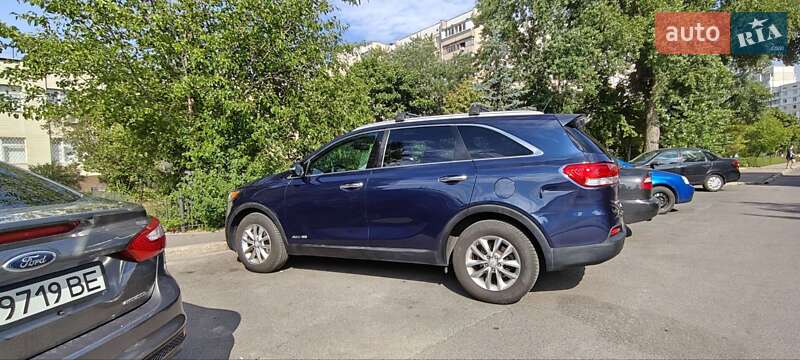 Позашляховик / Кросовер Kia Sorento 2015 в Києві