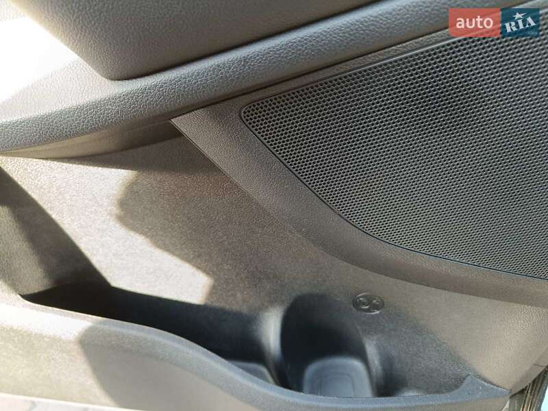 Позашляховик / Кросовер Kia Sorento 2015 в Києві фото 3 Позашляховик / Кросовер Kia Sorento 2015 в Києві