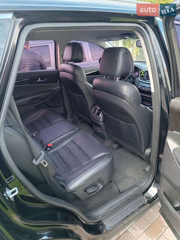 Позашляховик / Кросовер Kia Sorento 2015 в Києві фото 35 Позашляховик / Кросовер Kia Sorento 2015 в Києві