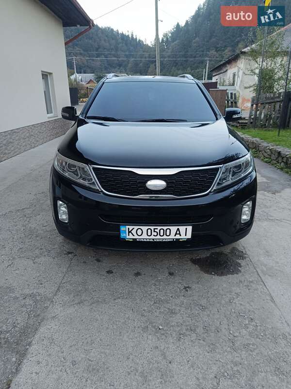 Внедорожник / Кроссовер Kia Sorento 2013 в Тячеве