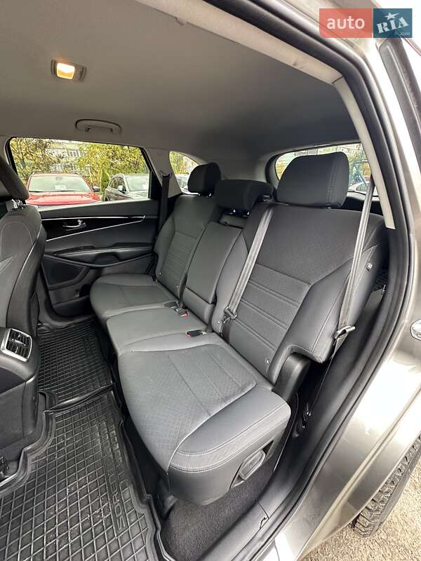 Внедорожник / Кроссовер Kia Sorento 2015 в Сумах