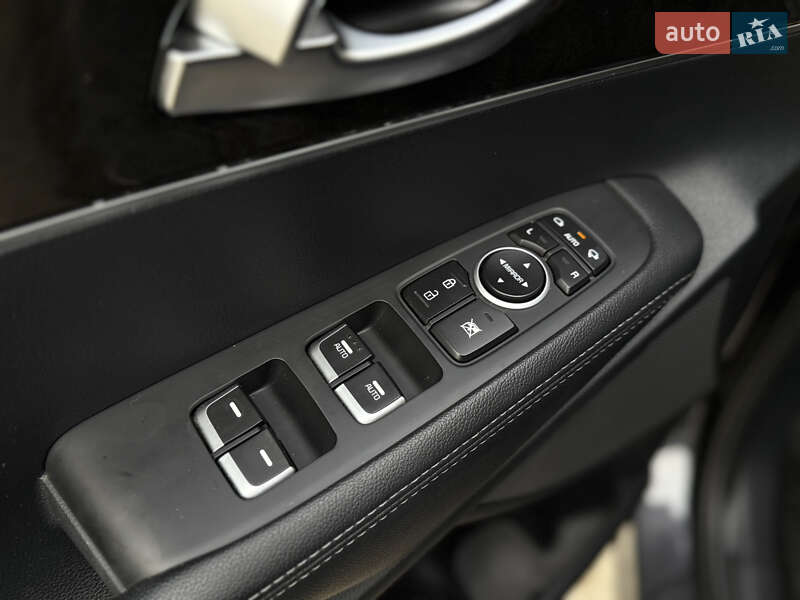 Внедорожник / Кроссовер Kia Sorento 2017 в Одессе