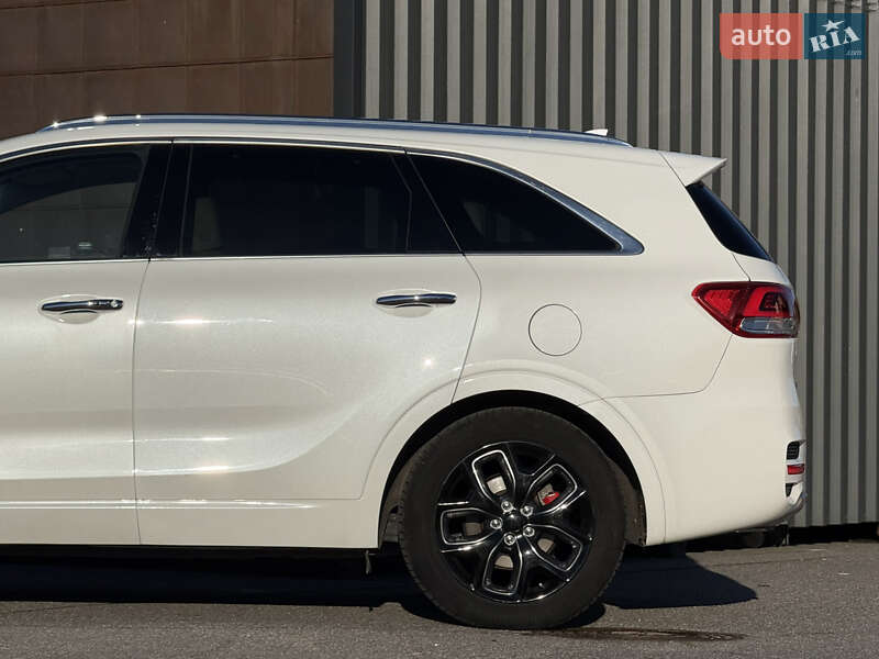 Внедорожник / Кроссовер Kia Sorento 2017 в Киеве