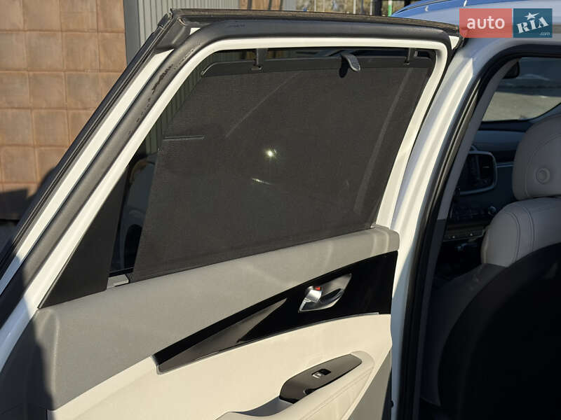 Внедорожник / Кроссовер Kia Sorento 2017 в Киеве