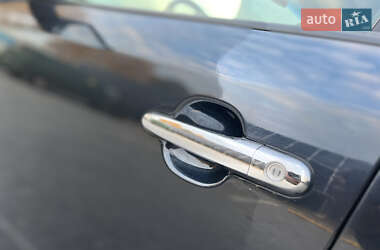 Позашляховик / Кросовер Kia Sorento 2012 в  фото 57 Позашляховик / Кросовер Kia Sorento 2012 в