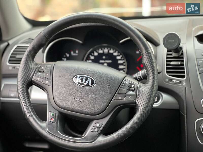 Позашляховик / Кросовер Kia Sorento 2013 в Одесі фото 37 Позашляховик / Кросовер Kia Sorento 2013 в Одесі