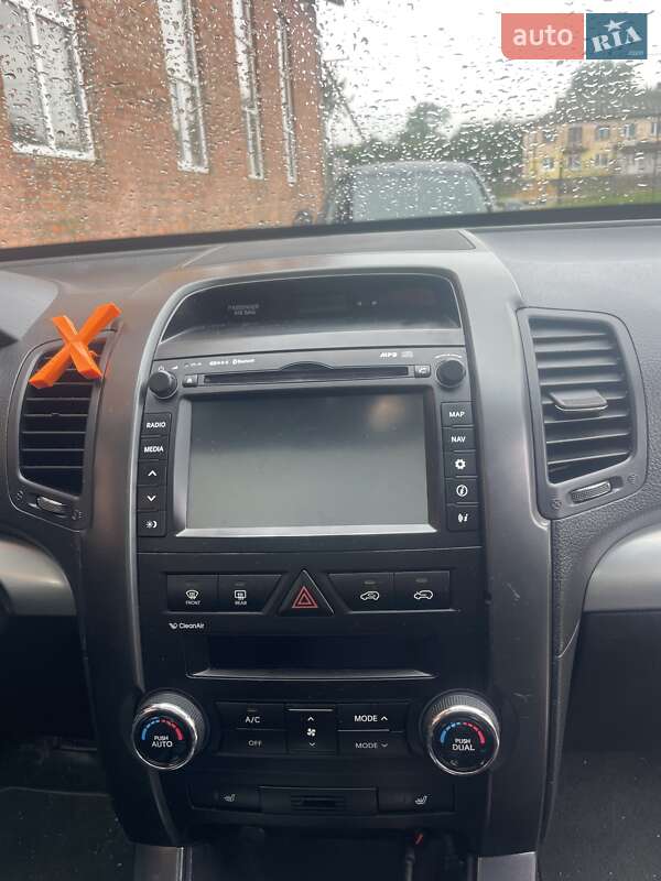 Позашляховик / Кросовер Kia Sorento 2009 в Клевані