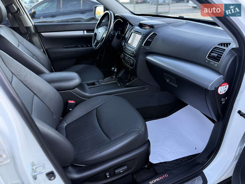 Внедорожник / Кроссовер Kia Sorento 2014 в Калуше