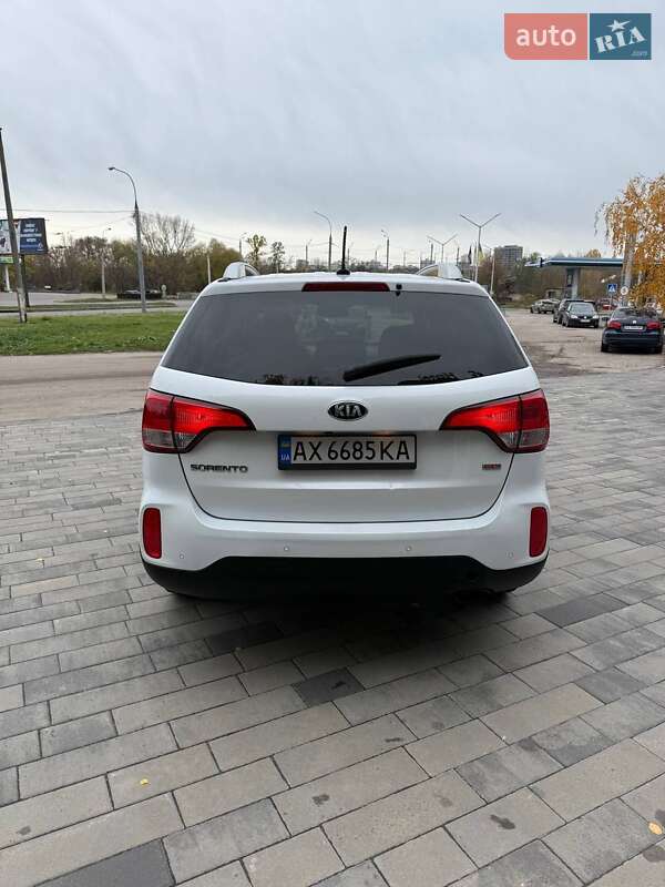 Внедорожник / Кроссовер Kia Sorento 2013 в Харькове фото 8 Внедорожник / Кроссовер Kia Sorento 2013 в Харькове