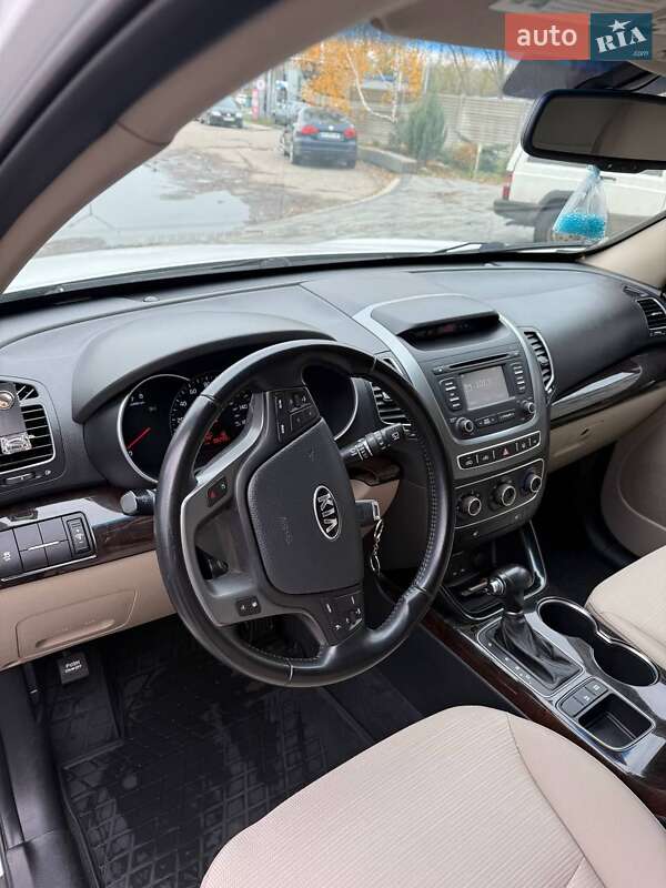 Внедорожник / Кроссовер Kia Sorento 2013 в Харькове фото 25 Внедорожник / Кроссовер Kia Sorento 2013 в Харькове