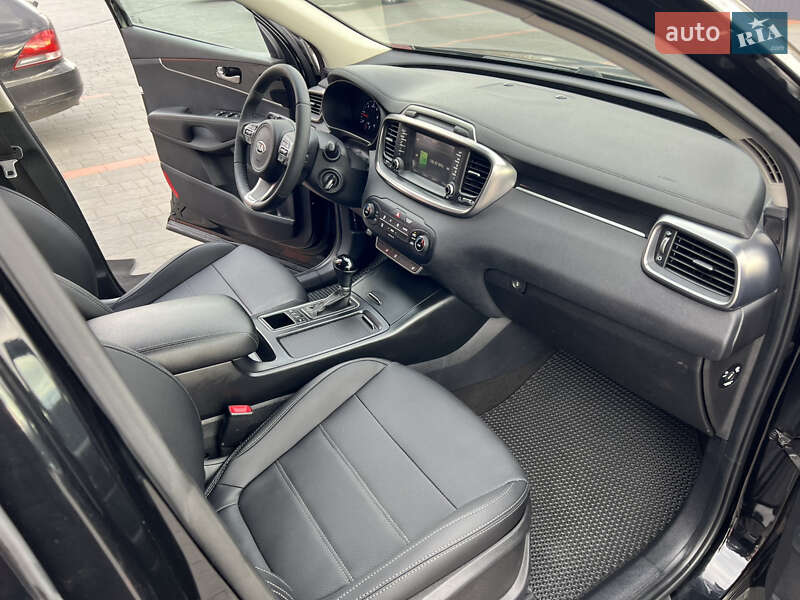Позашляховик / Кросовер Kia Sorento 2016 в Трускавці фото 19 Позашляховик / Кросовер Kia Sorento 2016 в Трускавці