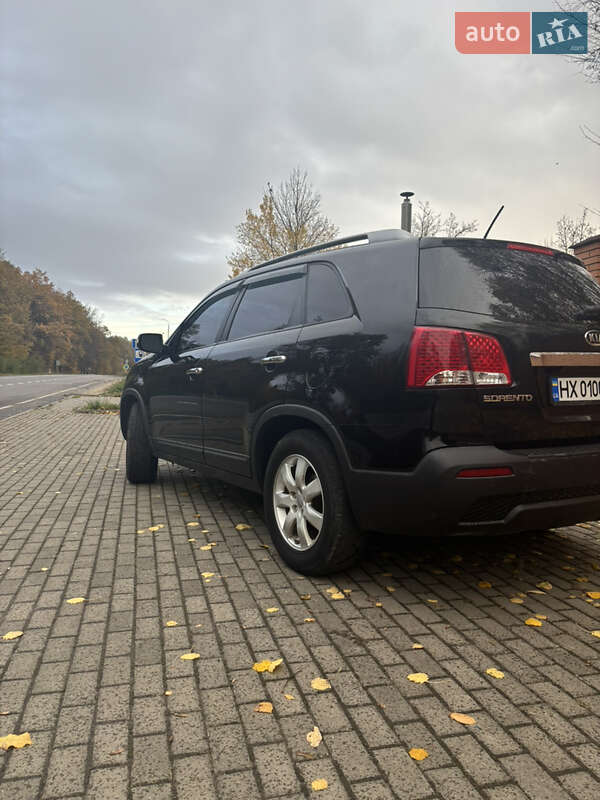 Внедорожник / Кроссовер Kia Sorento 2012 в Красилове