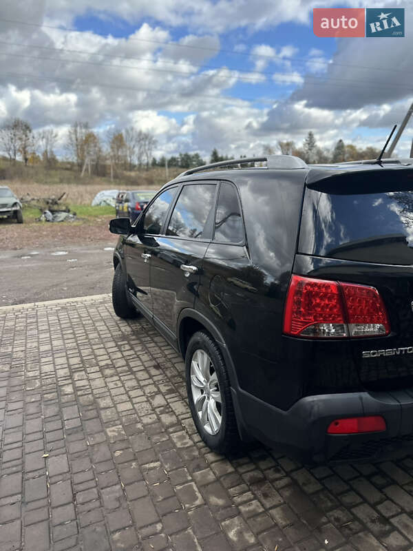 Внедорожник / Кроссовер Kia Sorento 2012 в Львове фото 4 Внедорожник / Кроссовер Kia Sorento 2012 в Львове