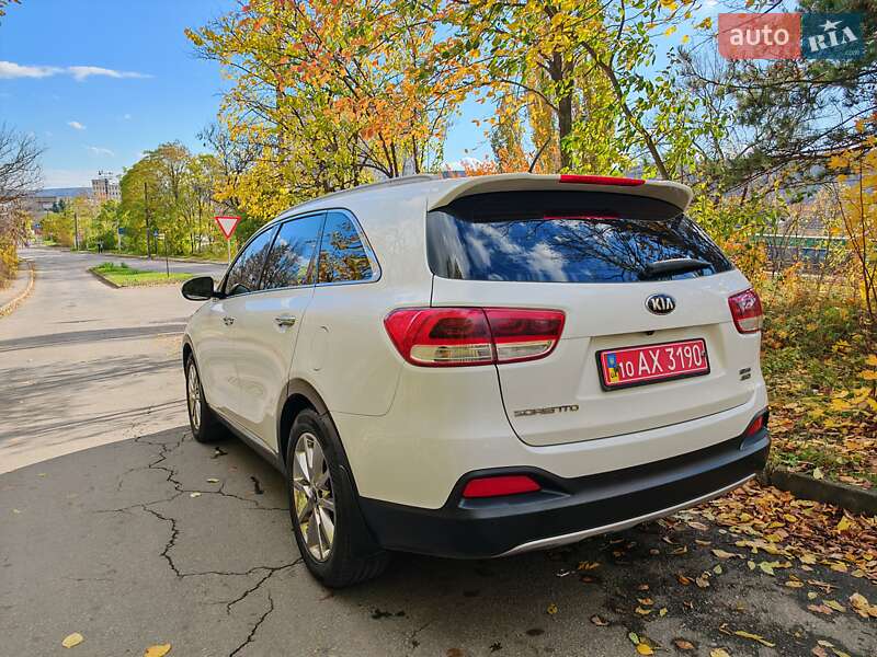 Внедорожник / Кроссовер Kia Sorento 2015 в Могилев-Подольске фото 10 Внедорожник / Кроссовер Kia Sorento 2015 в Могилев-Подольске