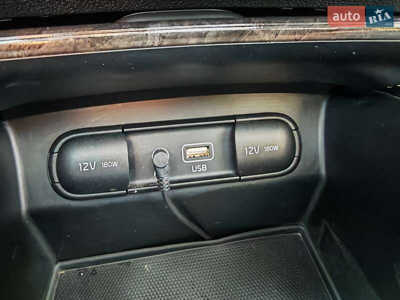 Внедорожник / Кроссовер Kia Sorento 2015 в Могилев-Подольске фото 22 Внедорожник / Кроссовер Kia Sorento 2015 в Могилев-Подольске