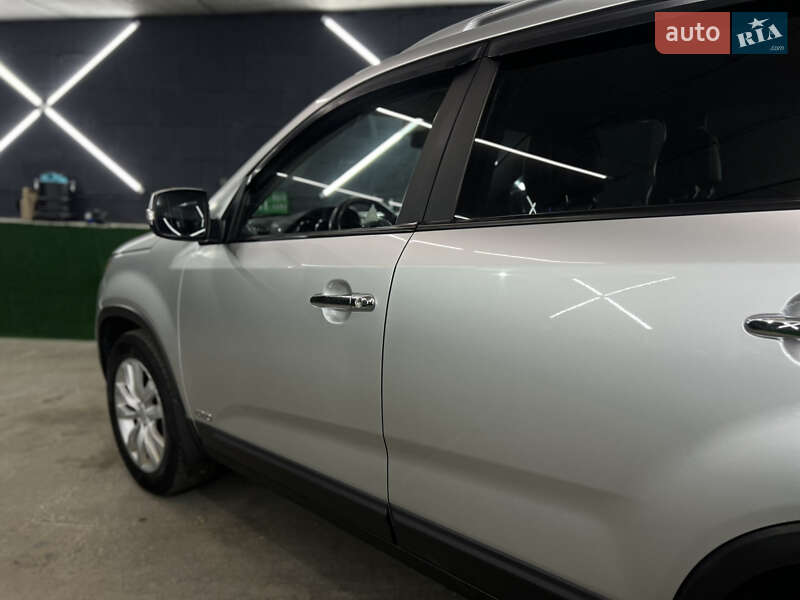 Внедорожник / Кроссовер Kia Sorento 2010 в Киеве