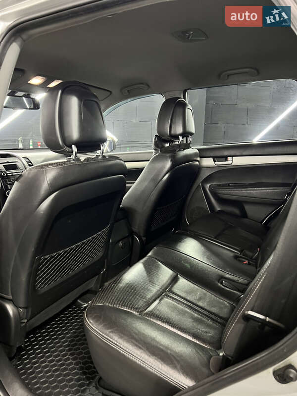 Внедорожник / Кроссовер Kia Sorento 2010 в Киеве