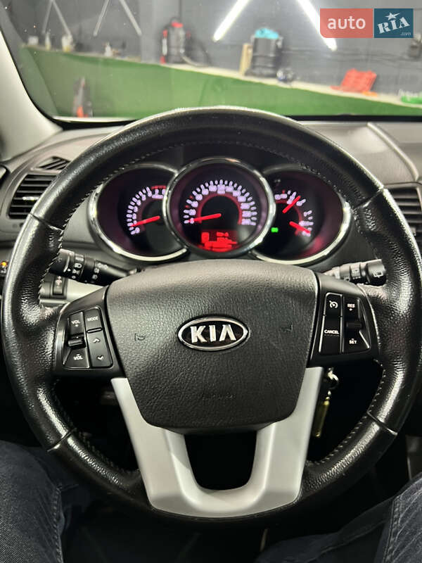 Внедорожник / Кроссовер Kia Sorento 2010 в Киеве