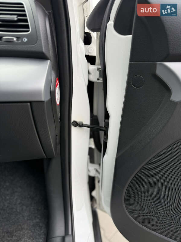 Внедорожник / Кроссовер Kia Sorento 2014 в Луцке фото 128 Внедорожник / Кроссовер Kia Sorento 2014 в Луцке