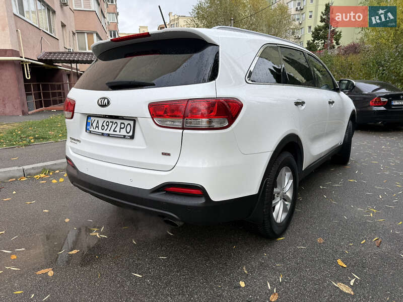Внедорожник / Кроссовер Kia Sorento 2016 в Киеве