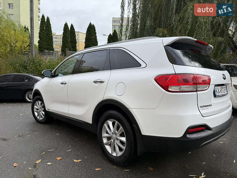 Внедорожник / Кроссовер Kia Sorento 2016 в Киеве