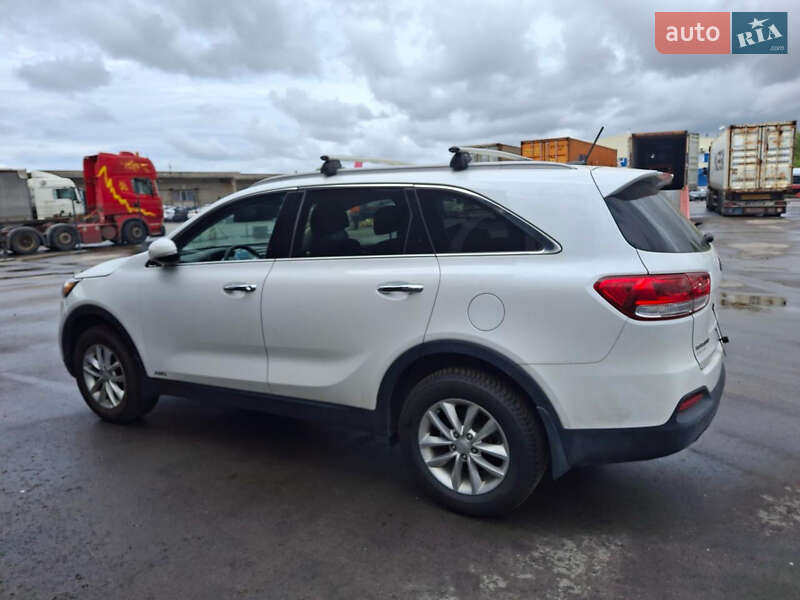 Внедорожник / Кроссовер Kia Sorento 2016 в Киеве