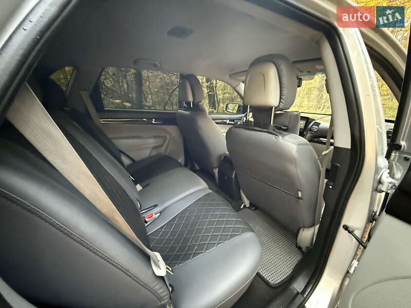 Внедорожник / Кроссовер Kia Sorento 2010 в Шептицькому