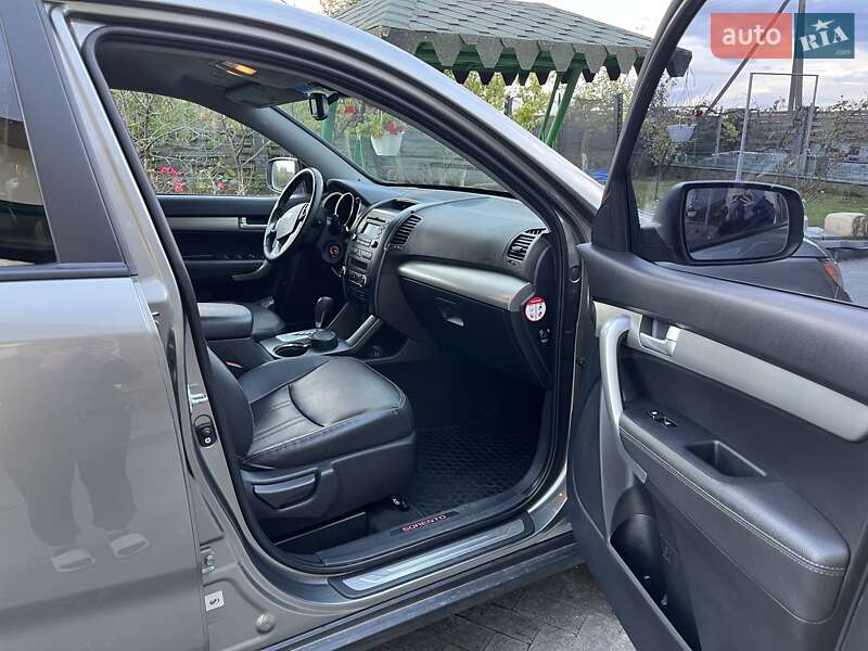 Внедорожник / Кроссовер Kia Sorento 2012 в Костополе фото 5 Внедорожник / Кроссовер Kia Sorento 2012 в Костополе