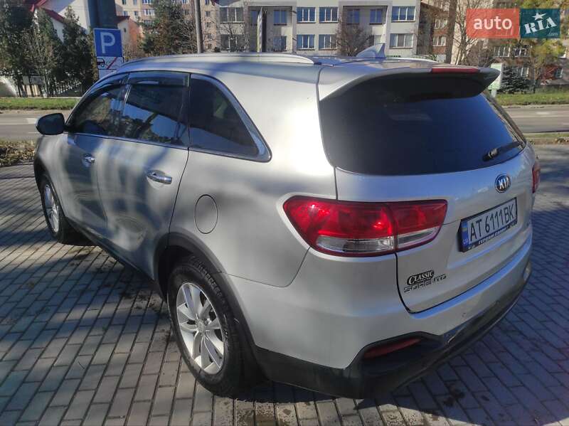 Позашляховик / Кросовер Kia Sorento 2016 в Івано-Франківську