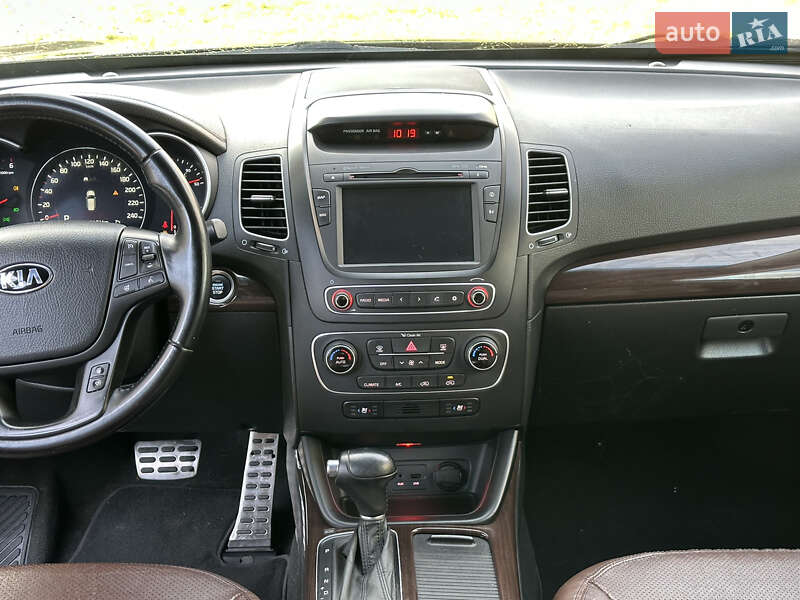 Позашляховик / Кросовер Kia Sorento 2013 в Стрию