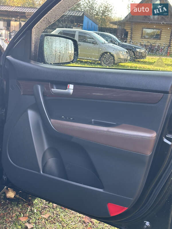 Позашляховик / Кросовер Kia Sorento 2013 в Стрию