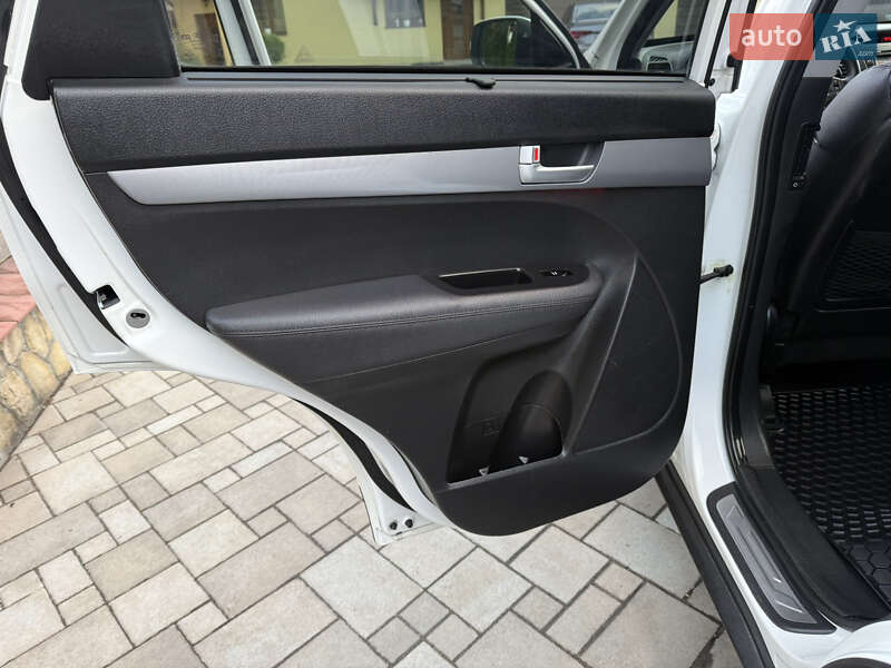 Внедорожник / Кроссовер Kia Sorento 2014 в Ивано-Франковске