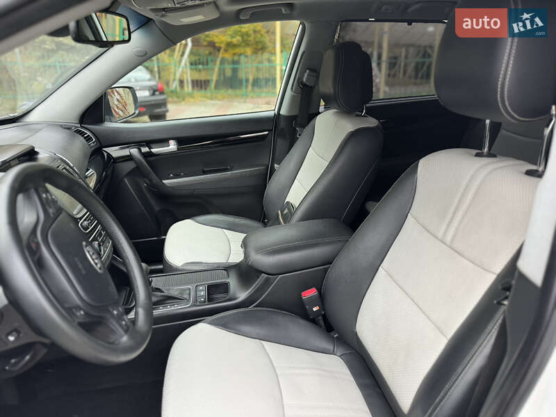 Позашляховик / Кросовер Kia Sorento 2014 в Рівному фото 13 Позашляховик / Кросовер Kia Sorento 2014 в Рівному