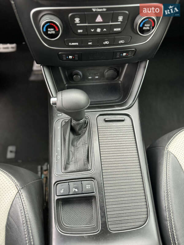 Позашляховик / Кросовер Kia Sorento 2014 в Рівному фото 17 Позашляховик / Кросовер Kia Sorento 2014 в Рівному